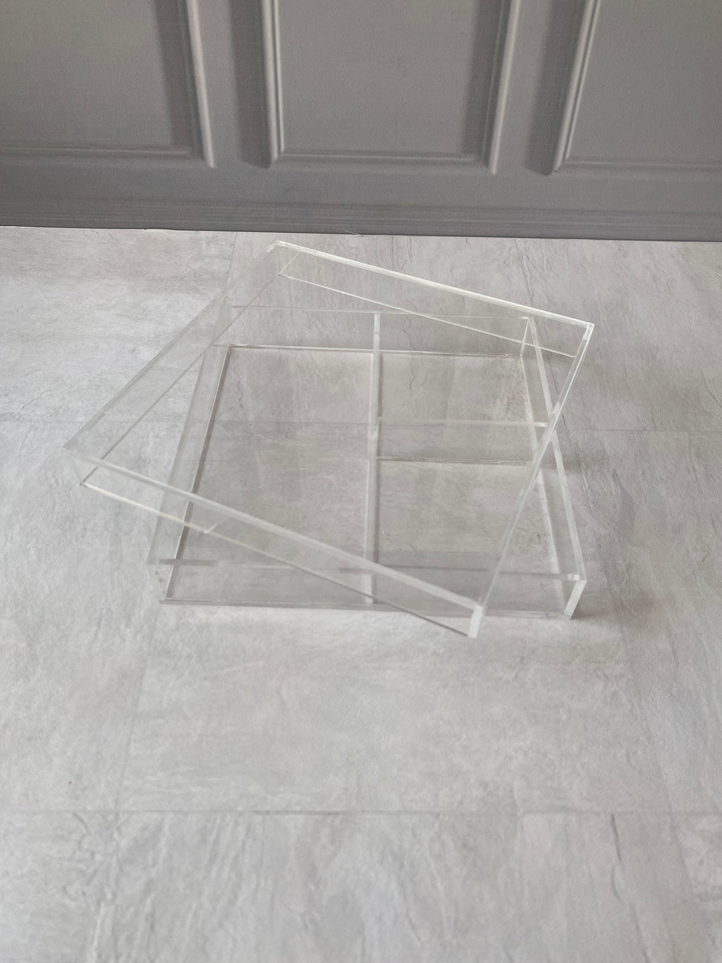 Caja tarjetero 18x18x3 cm con división