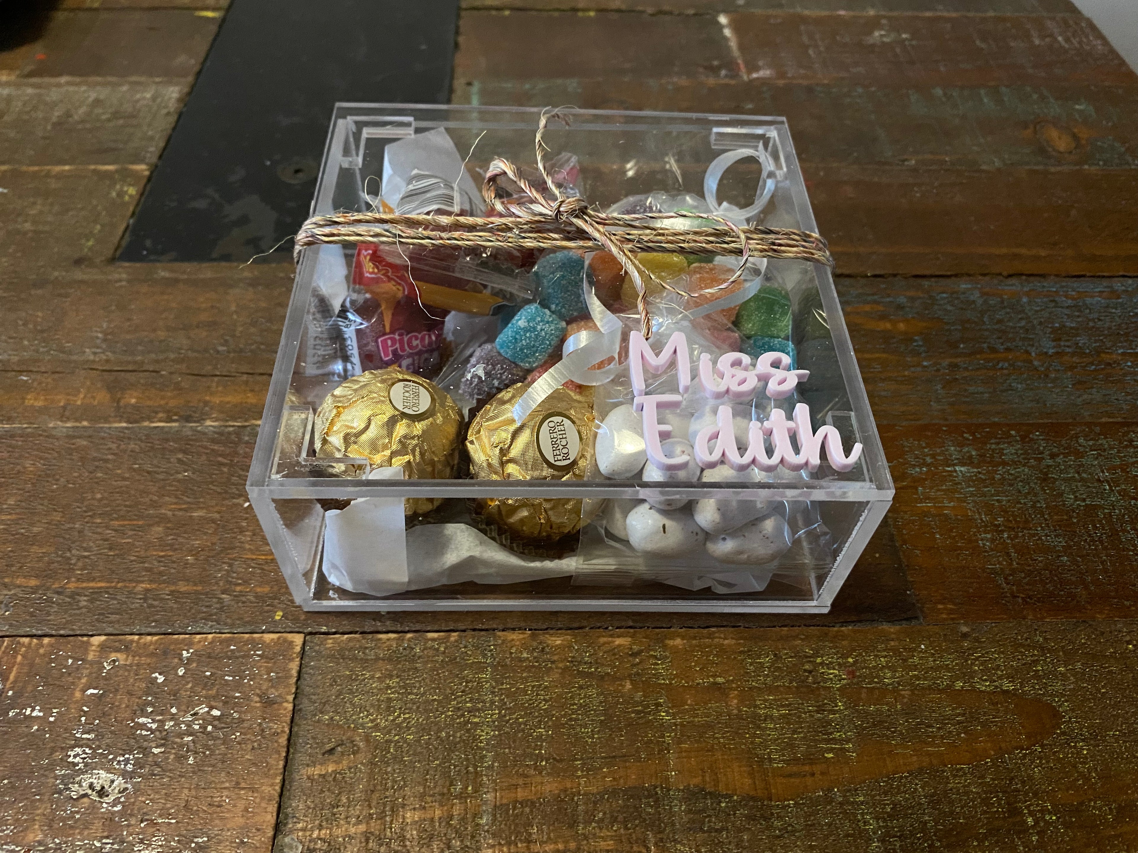 Caja de acrílico para regalo